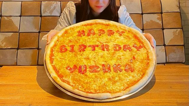 Sasaru 驚愕の巨大ピザ 感動サプライズ おうちパーティーも人気な札幌の ピザジョイントパイク