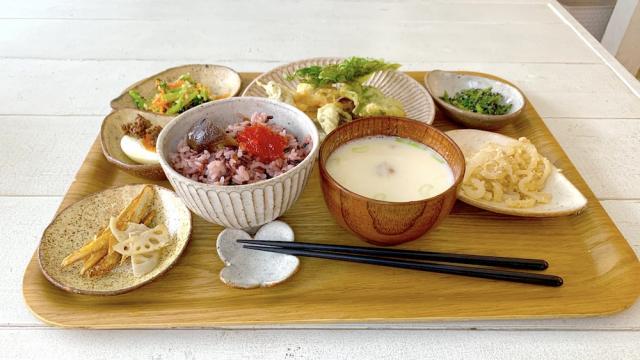 Sasaru 体が喜ぶヘルシーランチ オーガニック野菜たっぷり 完全予約制