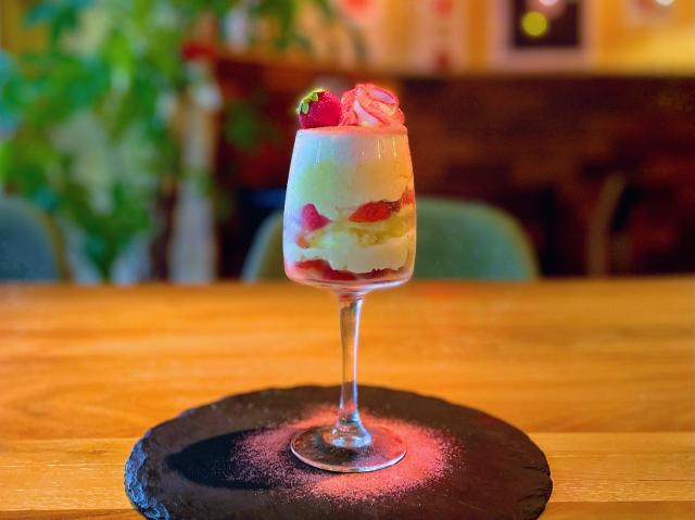 Sasaru 帯広駅から5分 夜限定のオトナパフェ 美味しくて楽しすぎる 贈りたくなるスイーツも 十勝