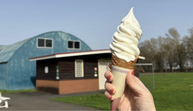 八紘学園農産物直売所　ソフトクリーム