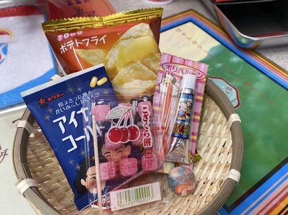 クシュクシュ堂　駄菓子