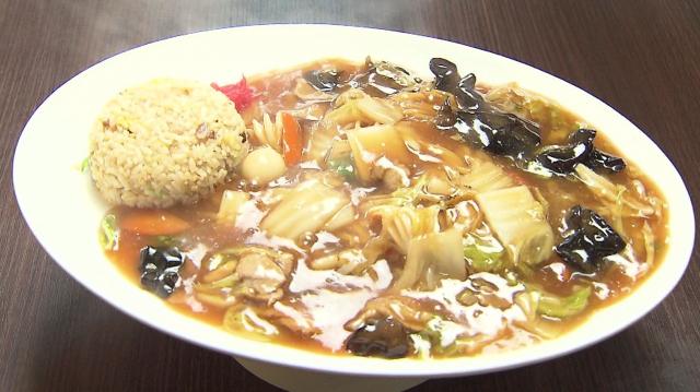 あんかけ焼きそば＆チャーハンセット1000円！浜チャンポン1350円！行列