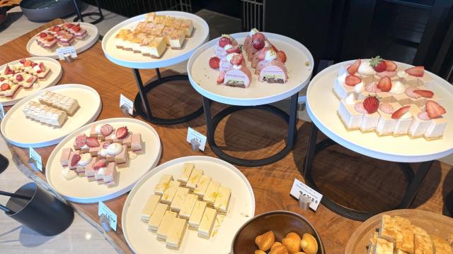 スイーツ　ビュッフェ　インターコンチネンタル札幌　ケーキ