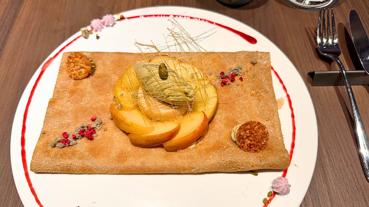 締めパフェの火付け役「パフェ佐藤」がガレット専門店をオープン！絶品「塩キャラメルとピスタチオ」を実食レポ【札幌】