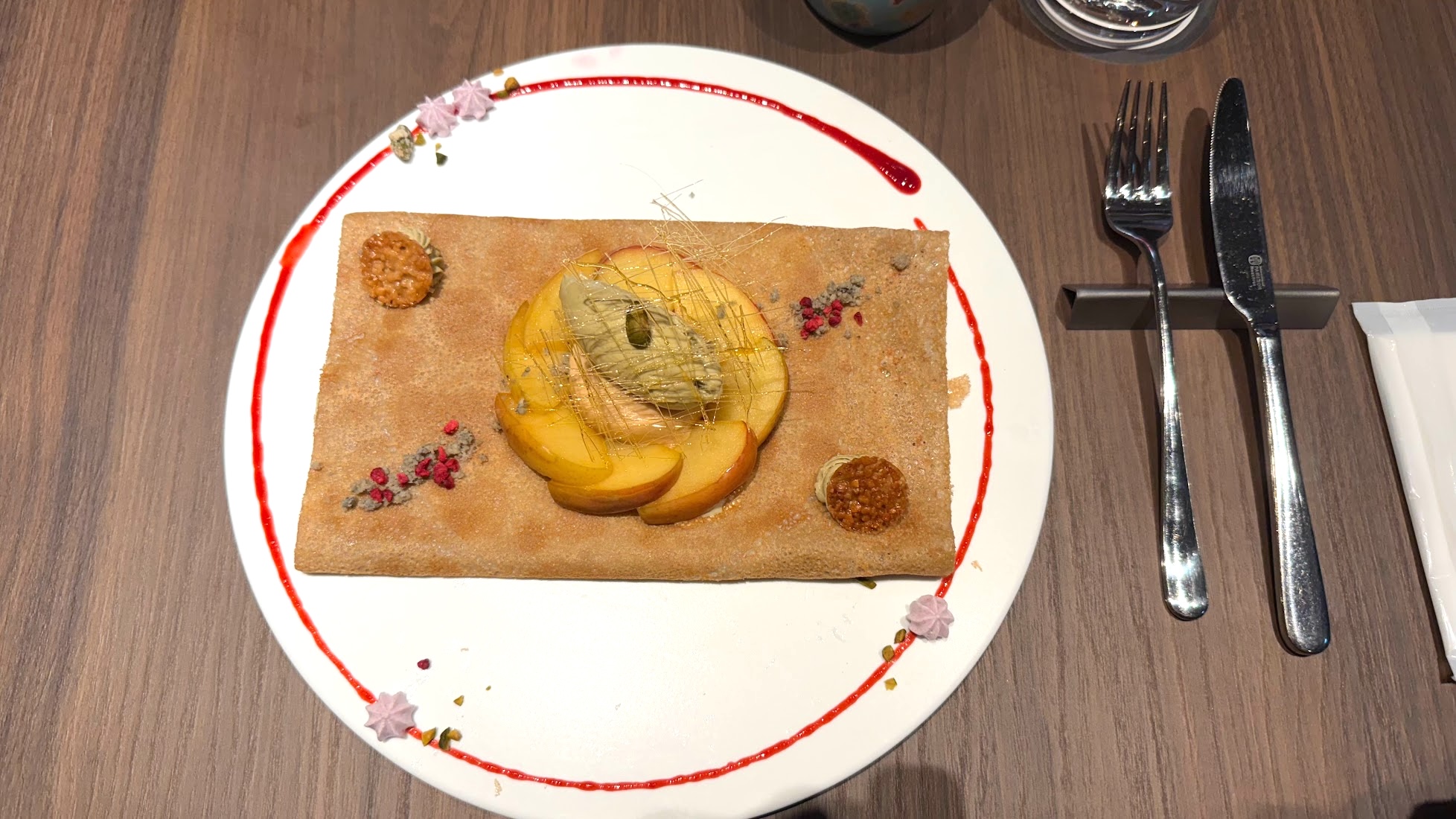 THE GALETTE /パフェ、珈琲、酒、佐藤西6丁目店　塩キャラメルとピスタチオ