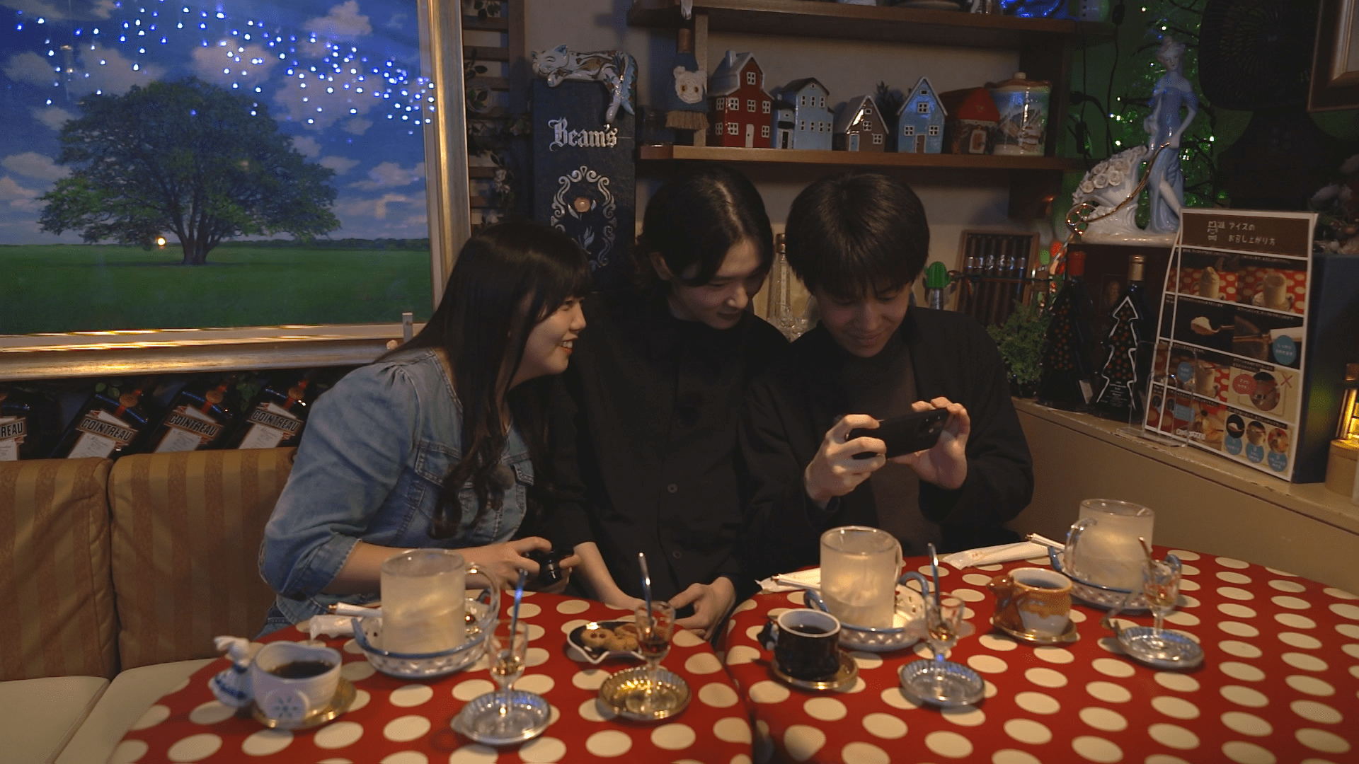 写真を撮る会員