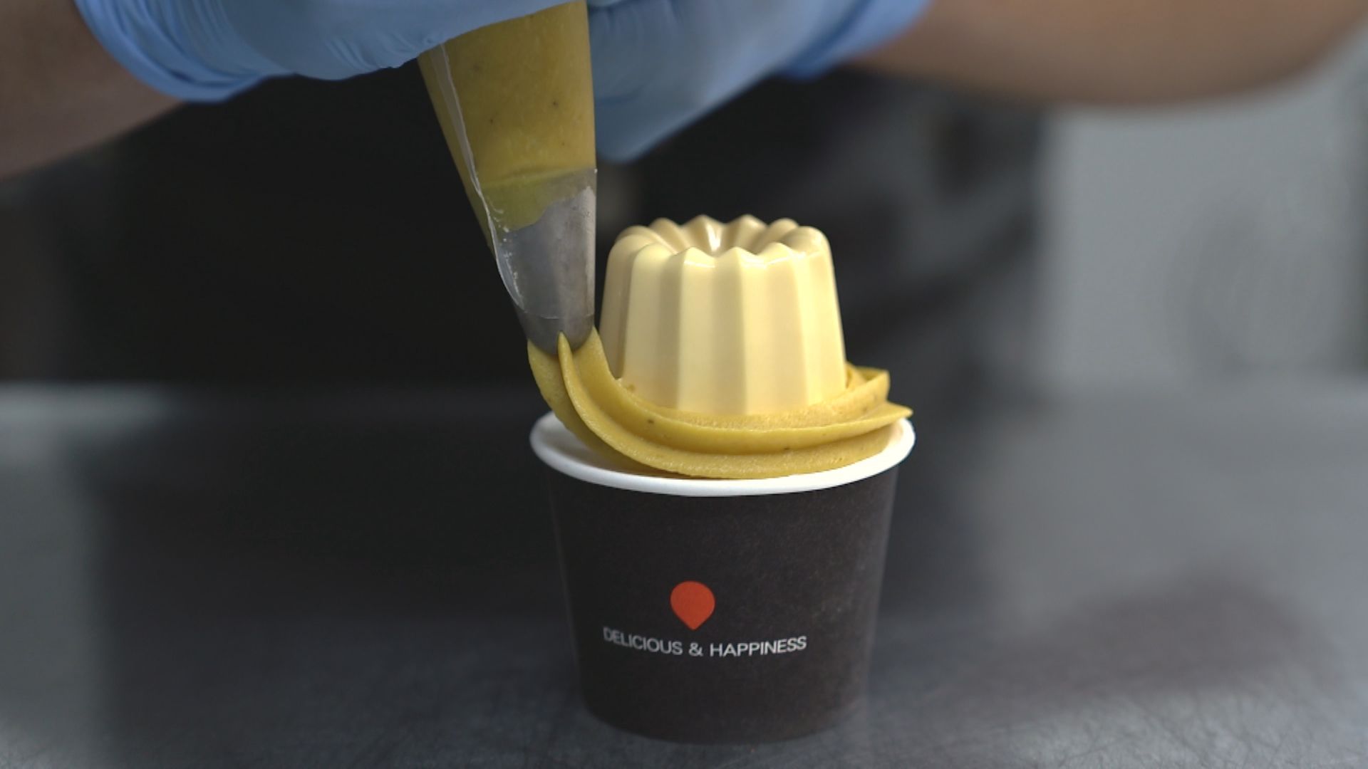 今年の話題スイーツは“道産さつまいもとプリンのカラメルパフェ”【さっぽろオータムフェスト】
