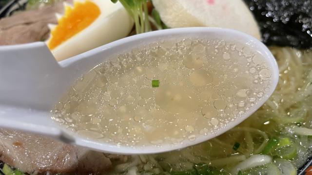 ラーメン共和国ランキング_あじさい　スープ