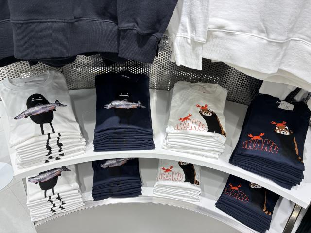 ビューティフルシャドー・イカクTシャツ