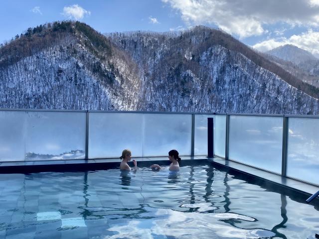 定山渓ビューホテルで「女子旅」…選べる"色浴衣"や"本格サウナ"まで！広々綺麗な館内でゆったり