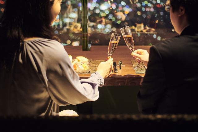 札幌　藻岩山　レストラン　夜景　THE JEWELS　