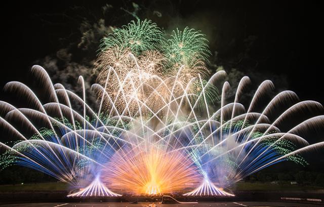 2024年】花火大会の季節がやってくる！真駒内花火大会…22,000発の花火が夏空に舞う【札幌】 | SASARU [ささる]