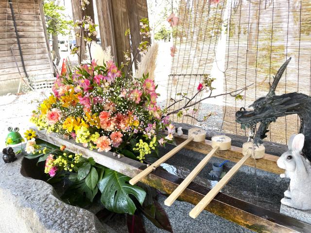 彌彦神社 花手水