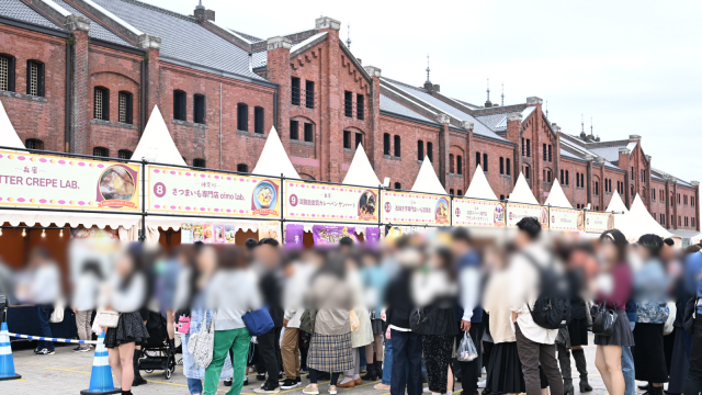 横浜おいも万博の行列
