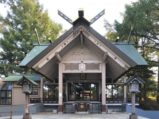 白石神社　社殿