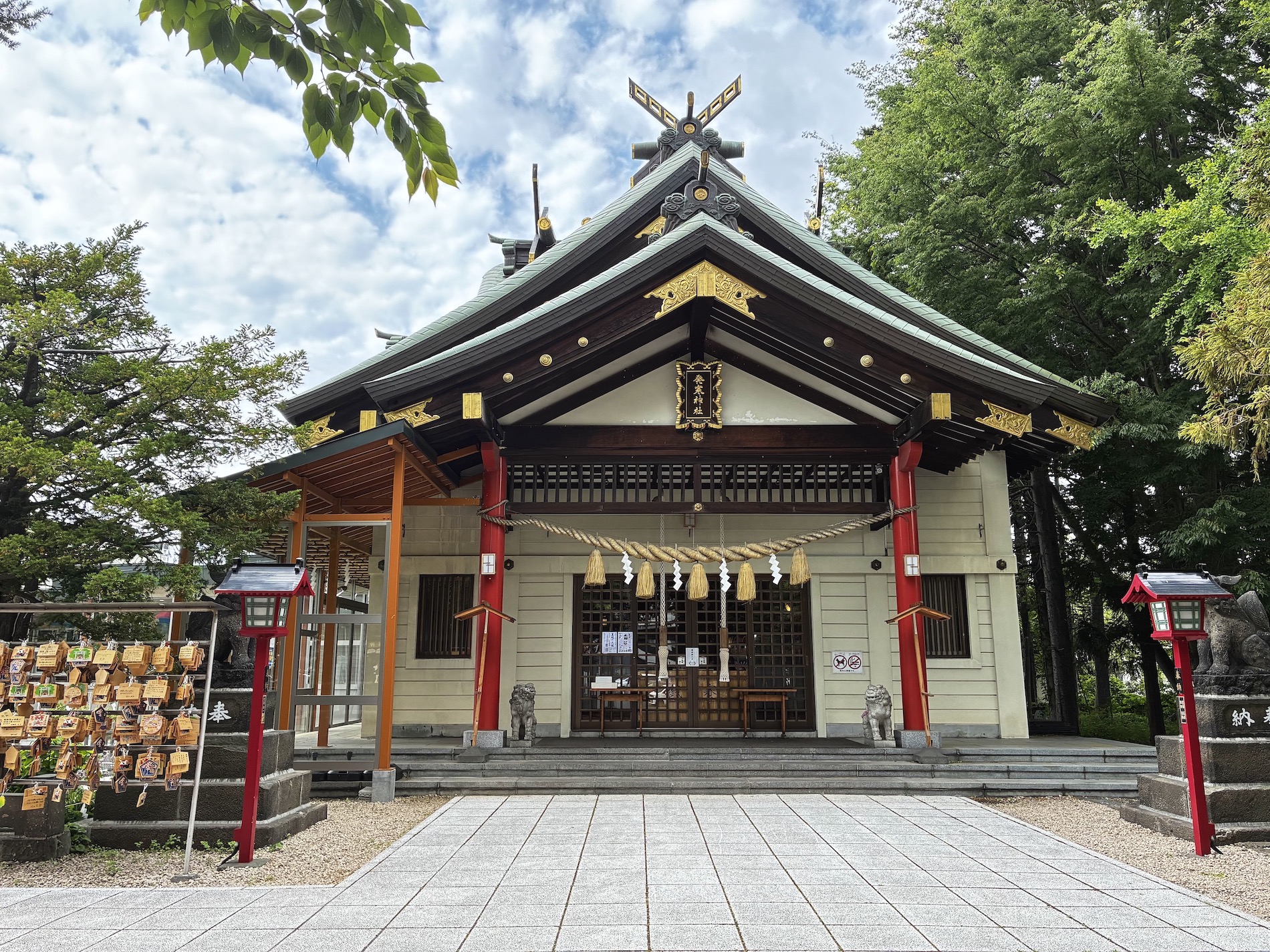 発寒神社　社殿